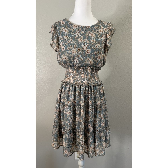 Dresses & Skirts - Dress‎
